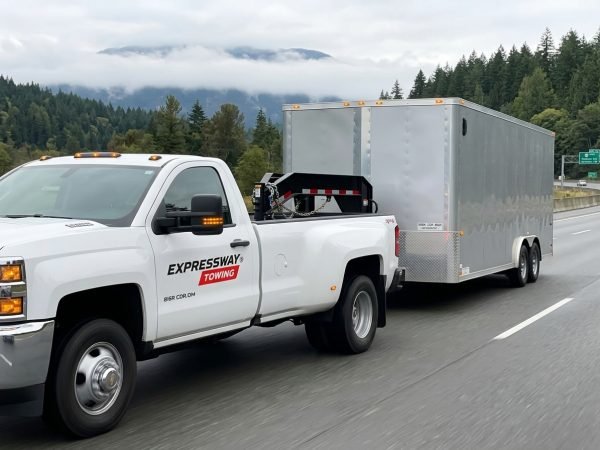 Trailer Towing Services​​